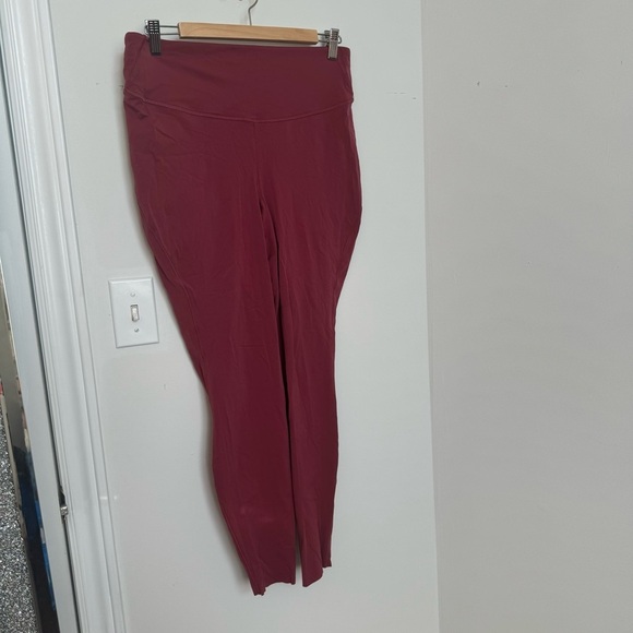 Lululemon Base Pace High-Rise Tight 28" *Brushed Nulux
Mulled Wine 12 - Picture 6 of 9